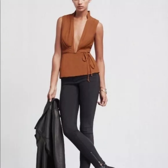 Reformation Adley Wrap Top Size M - Picture 2 of 5